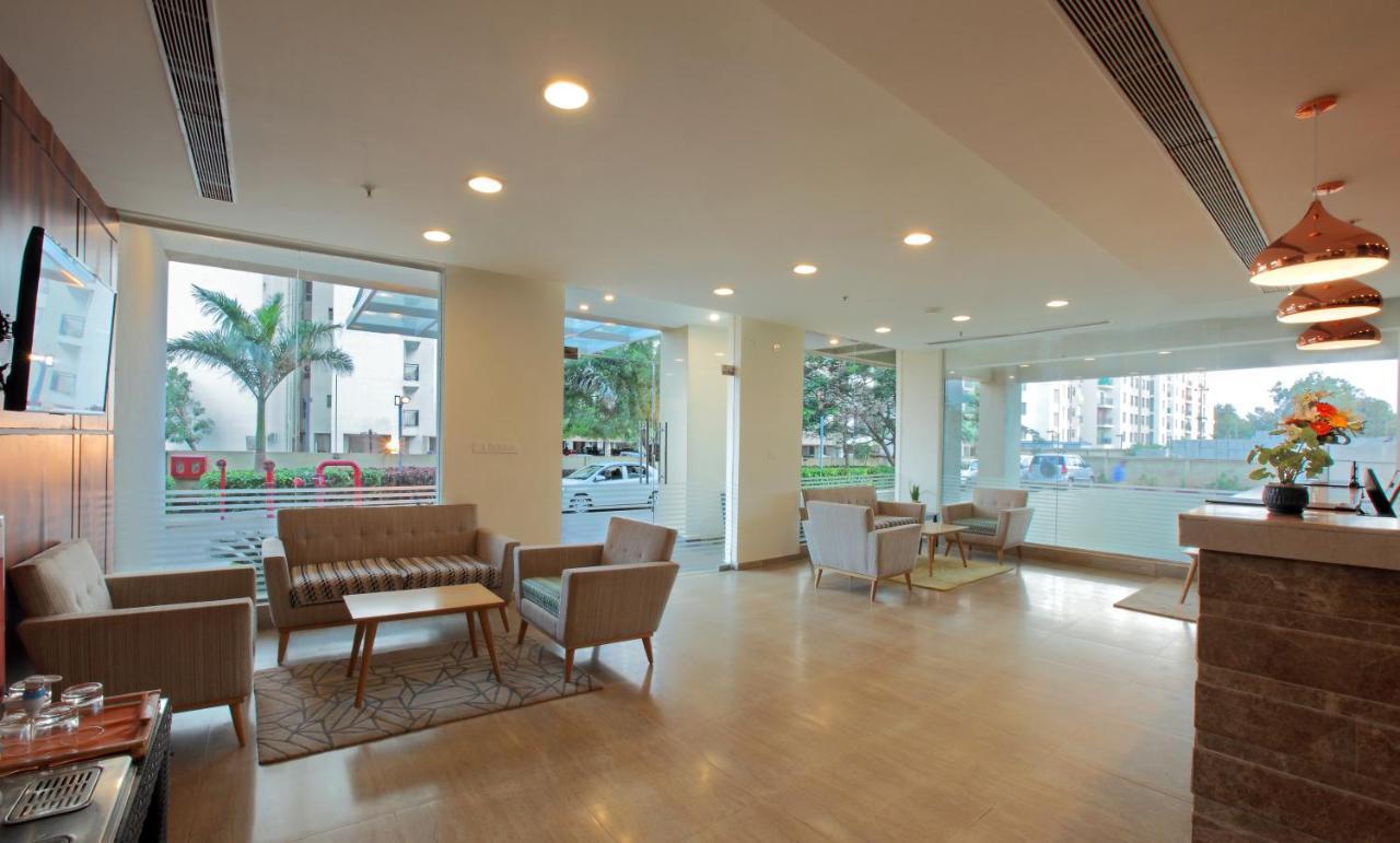 Starlit Suites Kammasandra Exterior foto